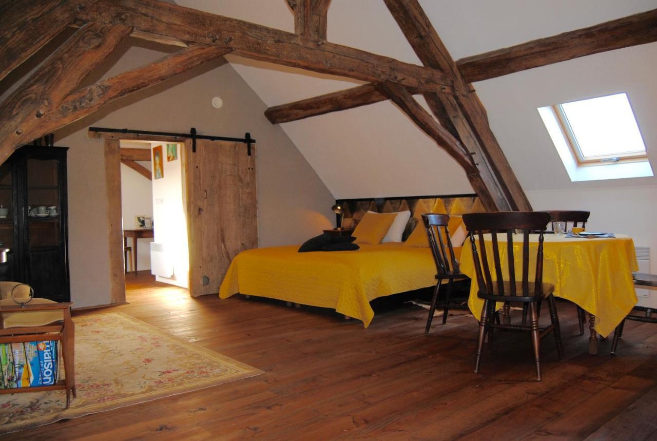 Chambres D'Hotes Domaine Les Grands Perons Herisson Екстер'єр фото